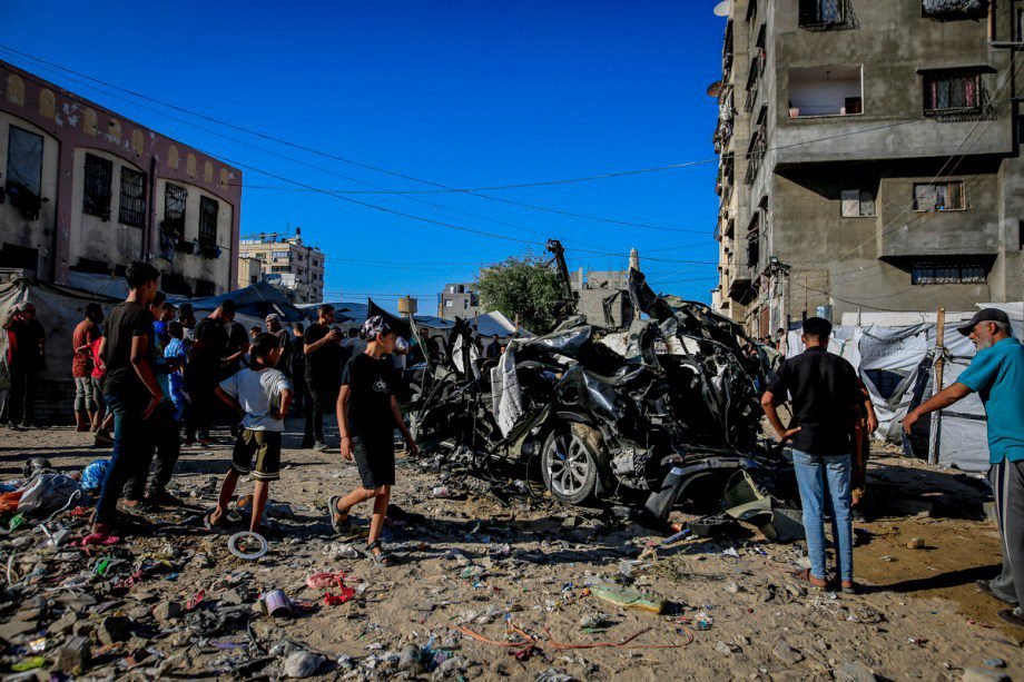 israeli-attacks-across-gaza-kill-10-palestinians,-wound-29-despite-ceasefire israeli-attacks-across-gaza-kill-10-palestinians,-wound-29-despite-ceasefire