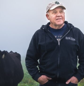 He Profits Off Raw Milk That’s Making People Sick. The Government Isn’t Stopping Him. he-profits-off-raw-milk-that’s-making-people-sick-the-government-isn’t-stopping-him.