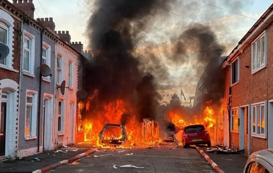 anti-immigrant-violence-erupts-across-belfast-after-knife-attack anti-immigrant-violence-erupts-across-belfast-after-knife-attack