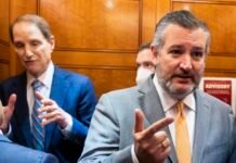 ted-cruz-and-ron-wyden-try-to-fight-censorship-with-bipartisan-jawbone-act