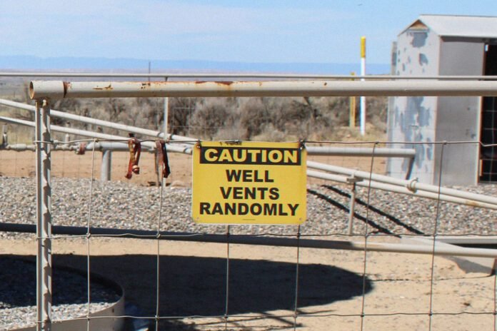 trump-plans-to-protect-methane-leaking-stripper-wells-this-billionaire-donor-will-benefit.