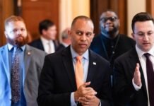 Are Jeffries and Schumer Getting Ready to Greenlight Domestic Spy Power for Trump? are-jeffries-and-schumer-getting-ready-to-greenlight-domestic-spy-power-for-trump?