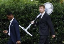 Amber heat health alerts issued as heatwave expected to hit UK amber-heat-health-alerts-issued-as-heatwave-expected-to-hit-uk
