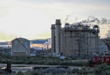 a-solution-to-data-center-backlash?-put-them-in-oil-fields.
