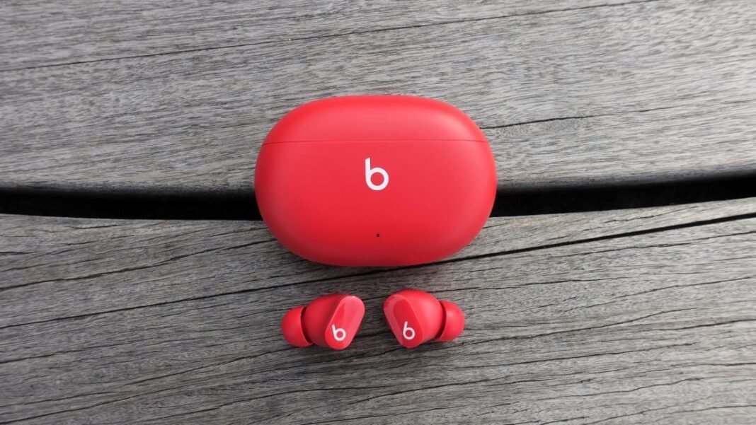 apple-patches-high-severity-eavesdropping-vulnerability-in-beats-studio-buds apple-patches-high-severity-eavesdropping-vulnerability-in-beats-studio-buds