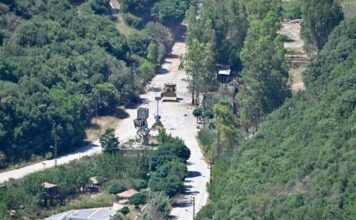 israel-says-ceasefire-with-hezbollah-to-hold-if-group-complies,-army-to-remain-in-southern-lebanon