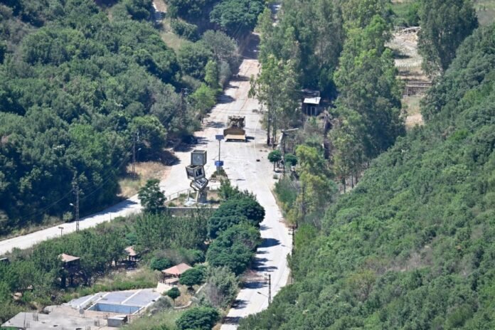 israel-says-ceasefire-with-hezbollah-to-hold-if-group-complies,-army-to-remain-in-southern-lebanon