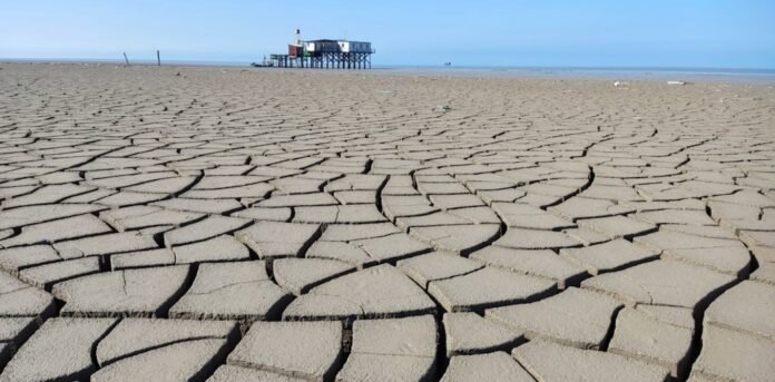 the-caspian-sea-has-lost-an-area-nearly-the-size-of-sicily:-human-activities-are-a-major-reason-why the-caspian-sea-has-lost-an-area-nearly-the-size-of-sicily:-human-activities-are-a-major-reason-why