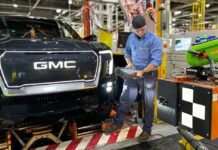 GM installs robots at flagship EV factory after laying off 1,300 workers gm-installs-robots-at-flagship-ev-factory-after-laying-off-1,300-workers