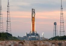 report:-kennedy-space-center-not-ready-for-era-of-super-heavy-rockets
