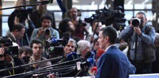 pressure-mounts-on-spanish-pm-sanchez-after-former-minister-is-convicted-of-corruption