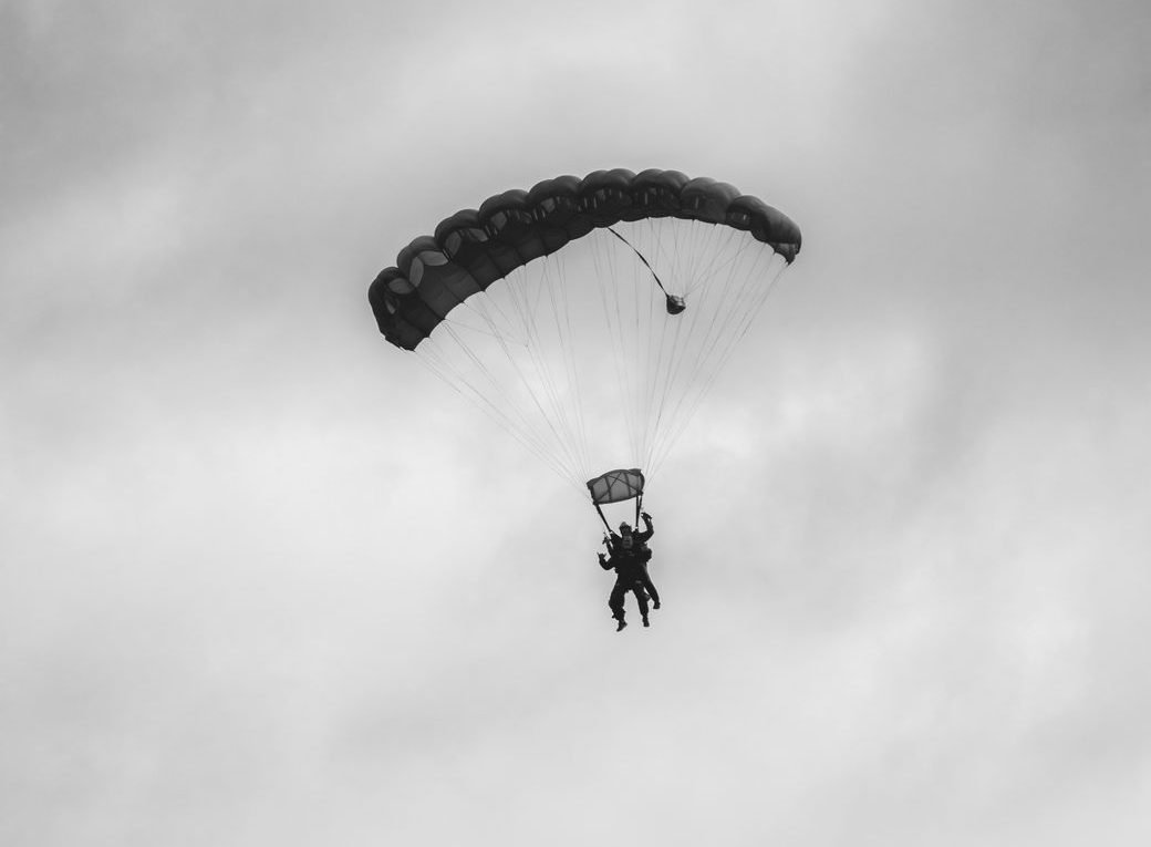 young-skydiver-killed-instantly-after-plane-wing-struck-his-neck young-skydiver-killed-instantly-after-plane-wing-struck-his-neck