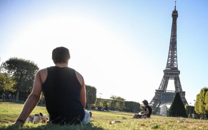 heatwave-grips-western-europe,-putting-italian-cities-on-alert-and-killing-poultry-in-france