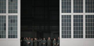 Military branches restore flu shot requirement after virus swept through base military-branches-restore-flu-shot-requirement-after-virus-swept-through-base