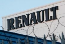renault-plans-800-job-cuts-in-engineering-in-france