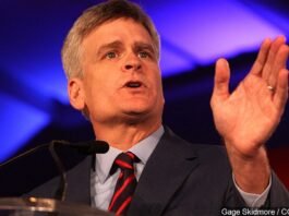 two-republicans-flip-votes,-blocking-iran-war-powers-resolution