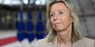 eu-names-ex-dutch-defence-minister-as-eeas-secretary-general