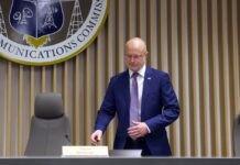 fcc-accused-of-hiding-chairman-carr’s-messages-with-doge-and-musk