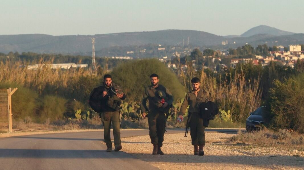 4-idf-soldiers-wounded-in-southern-lebanon-as-israel-lebanon-talks-continue 