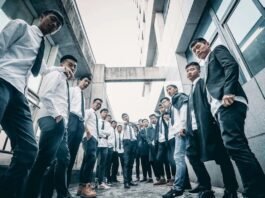 will-ai-make-companies-outsource-more-or-less?