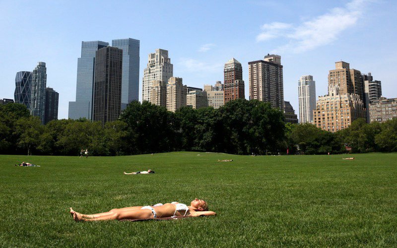 eastern-us.-hit-by-historic-heatwave-ahead-of-july-4-holiday eastern-us.-hit-by-historic-heatwave-ahead-of-july-4-holiday