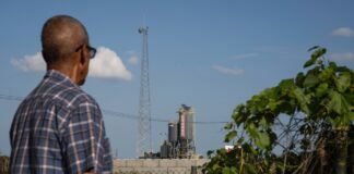 left-in-the-dust:-how-a-billionaire-owned-concrete-plant-took-over-a-detroit-community