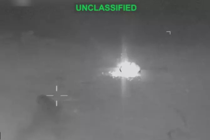 us-launches-new-wave-of-strikes-on-iran-as-ceasefire-frays us-launches-new-wave-of-strikes-on-iran-as-ceasefire-frays