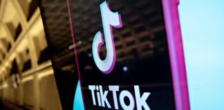 tiktok-users-don’t-have-as-much-agency-over-their-fyps-as-they-think
