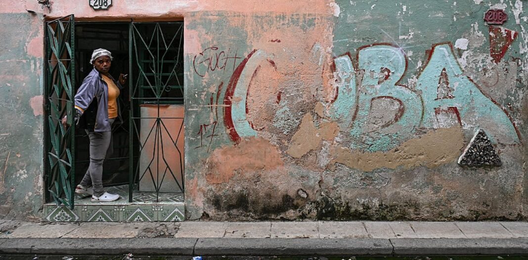 ‘we-are-waiting-for-the-americans-to-save-us’-–-in-crisis,-cubans-have-given-up-on-reform-from-within ‘we-are-waiting-for-the-americans-to-save-us’-–-in-crisis,-cubans-have-given-up-on-reform-from-within