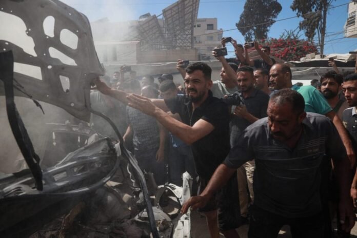 12-palestinians-killed,-20-injured-in-israeli-strikes-in-gaza-amid-ceasefire-violations