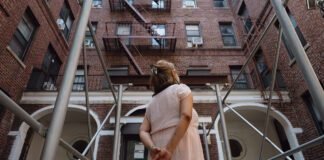 new-york-hasn’t-raised-housing-allowances-for-needy-residents-in-decades-that’s-unconstitutional,-a-lawsuit-says.