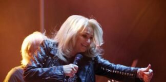 bonnie-tyler,-singer-of-‘total-eclipse-of-the-heart’,-dies-at-75