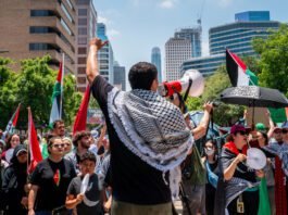 2-polls-point-to-jewish-safety-concerns 