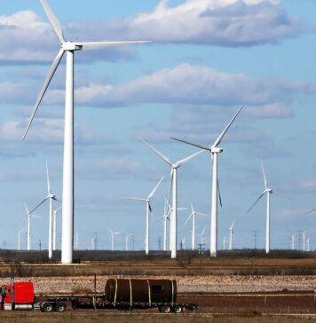 ‘why-take-those-jobs-away?’:-the-unionized-workers-decrying-trump’s-war-on-wind