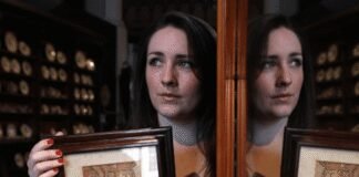 young-‘antiques-roadshow’-star-dies-from-brain-cancer