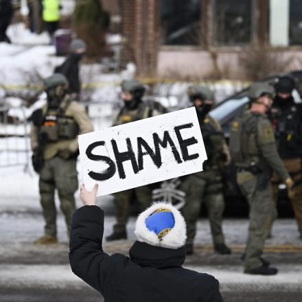 ice-orders-halt-vehicle-stops-after-deadly-shootings-by-federal-agents