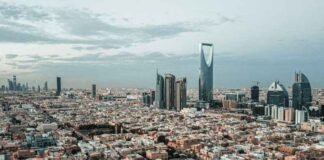 Houthis fire missiles at Saudi Arabia, breaking years of calm houthis-fire-missiles-at-saudi-arabia,-breaking-years-of-calm