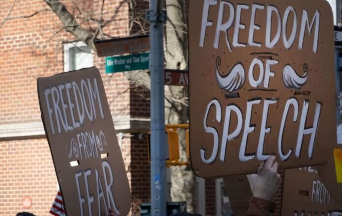 judge:-trump-can’t-deport-researchers-just-for-working-in-content-moderation judge:-trump-can’t-deport-researchers-just-for-working-in-content-moderation