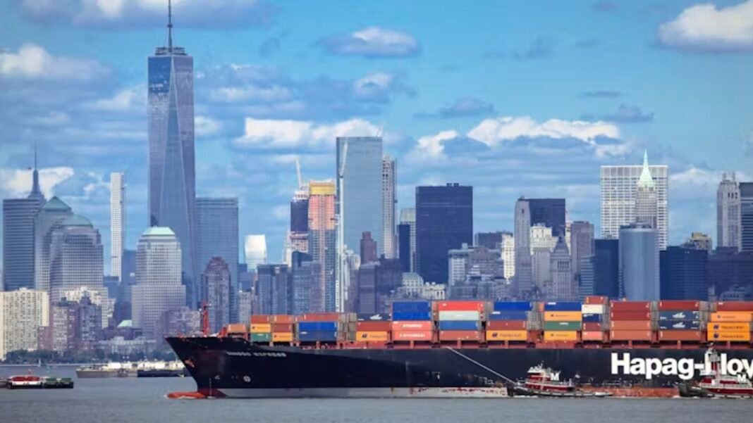 why-the-us-economy-stays-strong-despite-trump’s-shockwaves