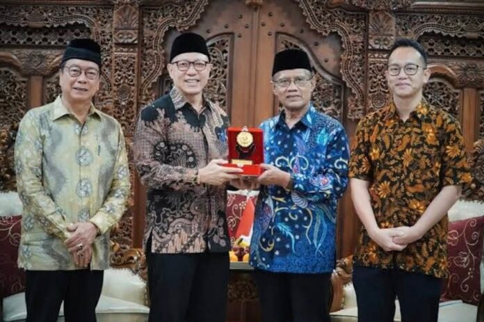 china’s-savvy-pivot-in-courting-muslim-indonesia