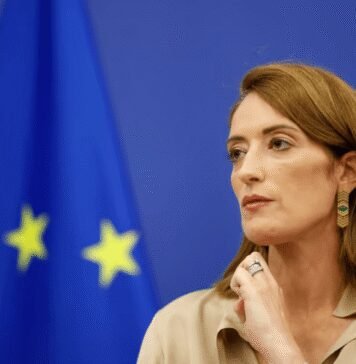 power-struggle-intensifies-as-european-parliament-prepares-for-midterm-reshuffle