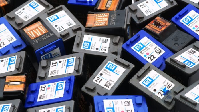 hp-fined-1.4-billion-rupees-for-“cartelization”-of-ink-cartridges,-toner,-pcs
