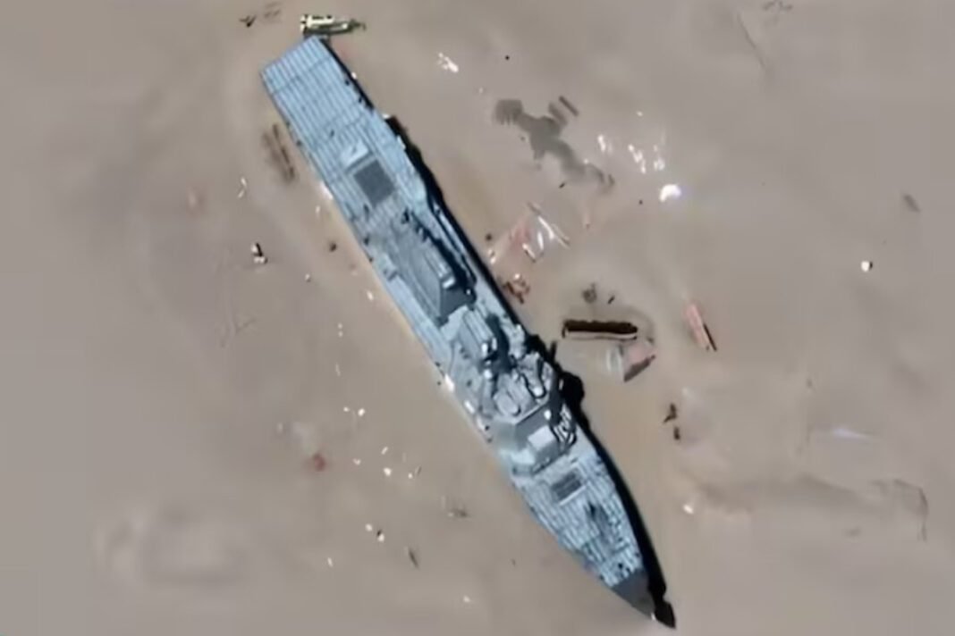 china’s-desert-mock-up-rehearses-a-us-warship’s-death-at-sea china’s-desert-mock-up-rehearses-a-us-warship’s-death-at-sea