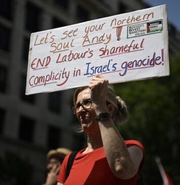 Pro-Palestinian protest in London call on Andy Burnham to impose sanctions on Israel pro-palestinian-protest-in-london-call-on-andy-burnham-to-impose-sanctions-on-israel