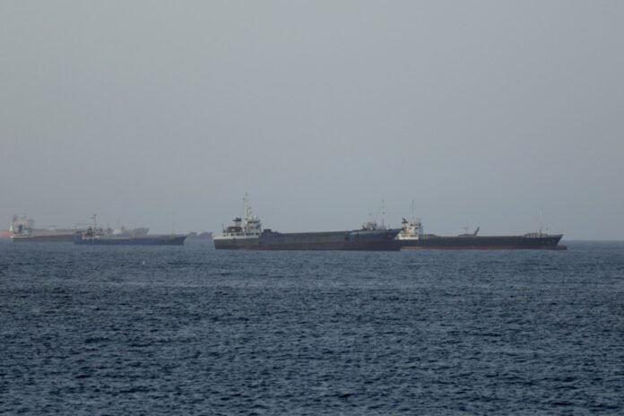 us-energy-chief-says-gulf-oil-flows-nearing-14m-barrels-per-day-despite-iran-tensions
