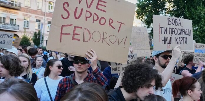 amid-grinding-war,-protesting-ukrainians-still-want-their-voices-and-values-heard-at-home
