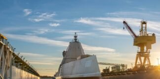 us-navy’s-zumwalt-destroyer-falling-behind-the-hypersonic-times
