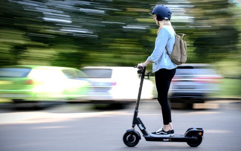 ireland-clamps-down-on-e-scooters-after-rise-in-serious-injuries ireland-clamps-down-on-e-scooters-after-rise-in-serious-injuries