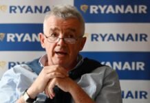 Ryanair CEO: initial probe suggests foreign object damage in smashed window incident ryanair-ceo:-initial-probe-suggests-foreign-object-damage-in-smashed-window-incident