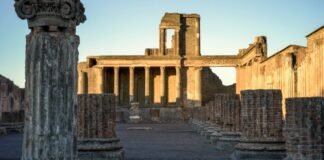 let-tom-hiddleston-be-your-guide-to-pompeii’s-final-day